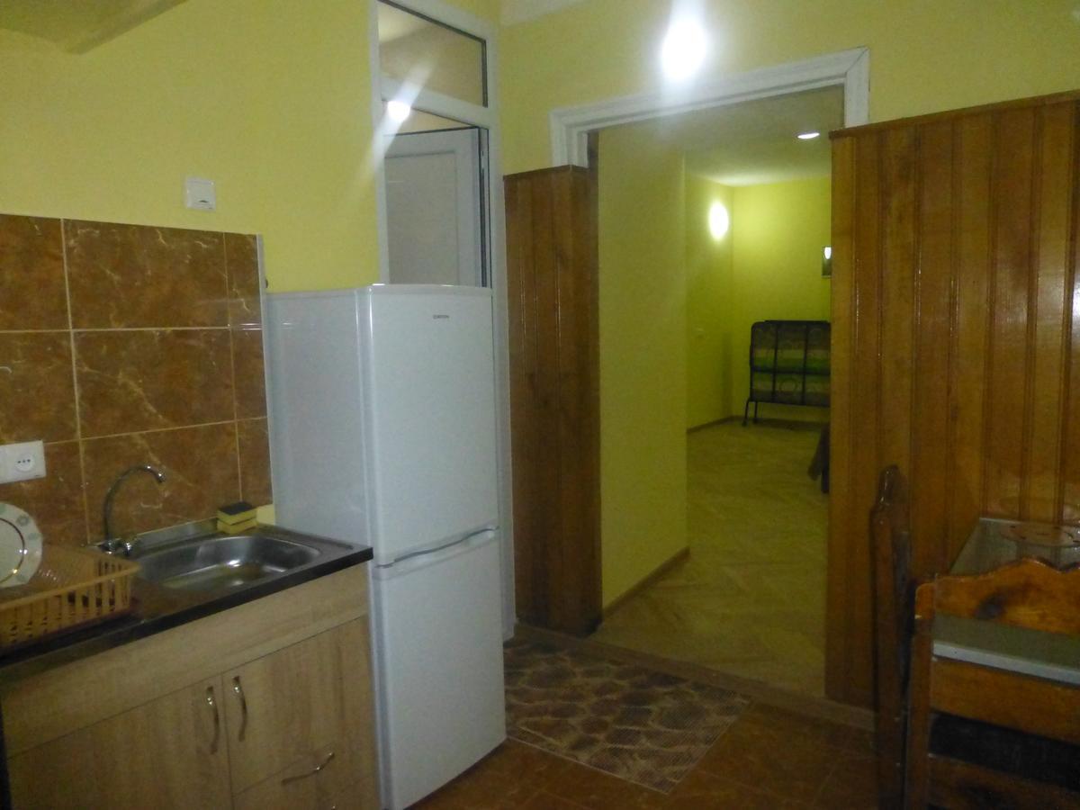 Room 1 Тбілісі Екстер'єр фото