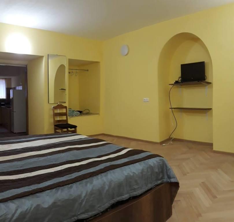 Room 1 Тбілісі Екстер'єр фото